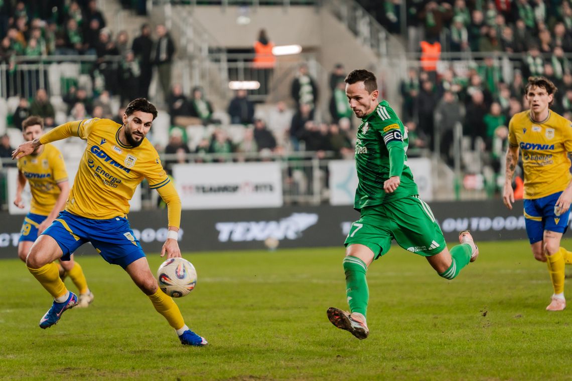 Radomiak wygrał po raz pierwszy w 2026 roku! Zieloni pokonali u siebie w zaległym meczu Arkę Gdynia