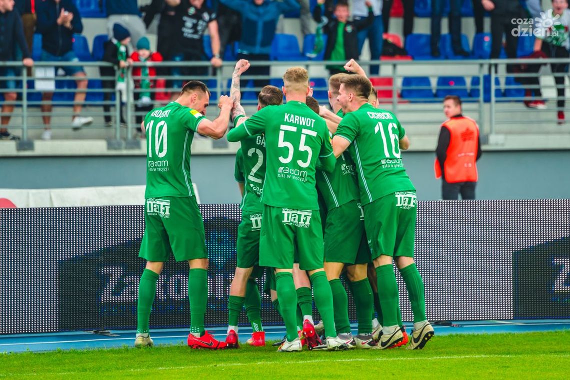 Radomiak Radom zainauguruje sezon PKO Ekstraklasy meczem z Lechem Poznań zagra 23 lipca o godzinie 20.30