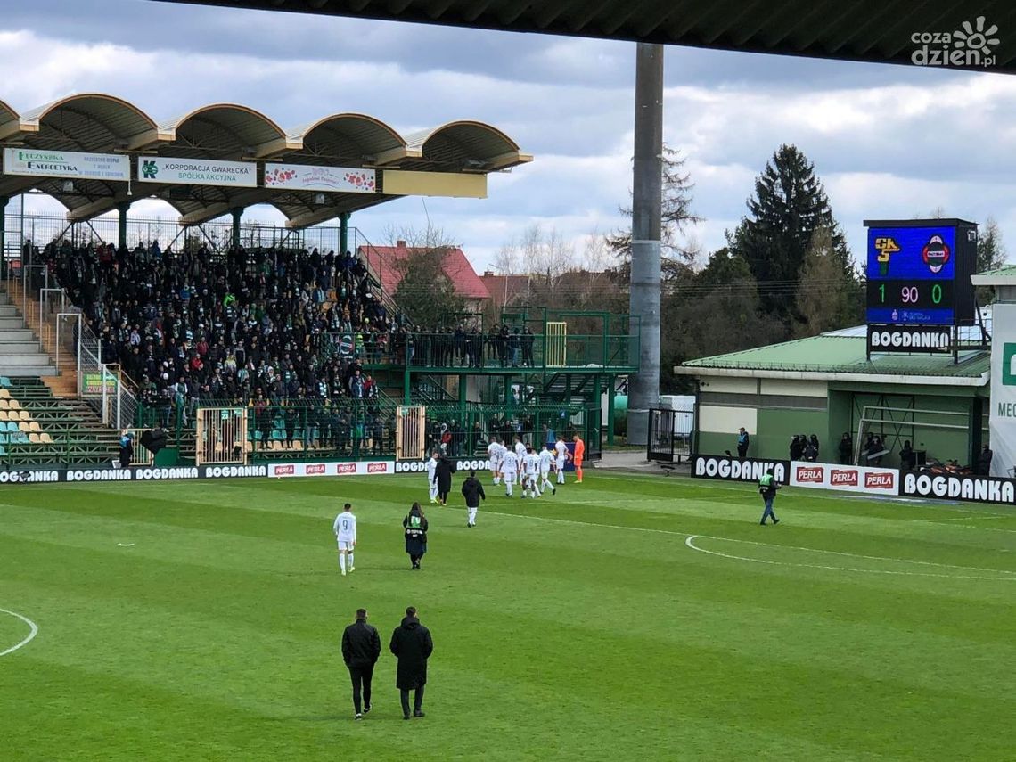 Radomiak Radom zepsuł kibicom święta i przegrał z ostatnim w tabeli Górnikiem Łęczna Radomiak Radom zepsuł kibicom święta i przegrał z ostatnim w tabeli Górnikiem Łęczna