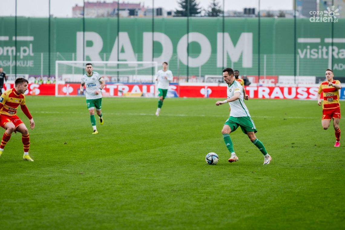 Radomiak Radom zmierzy się na wyjeździe z Puszczą Niepołomice