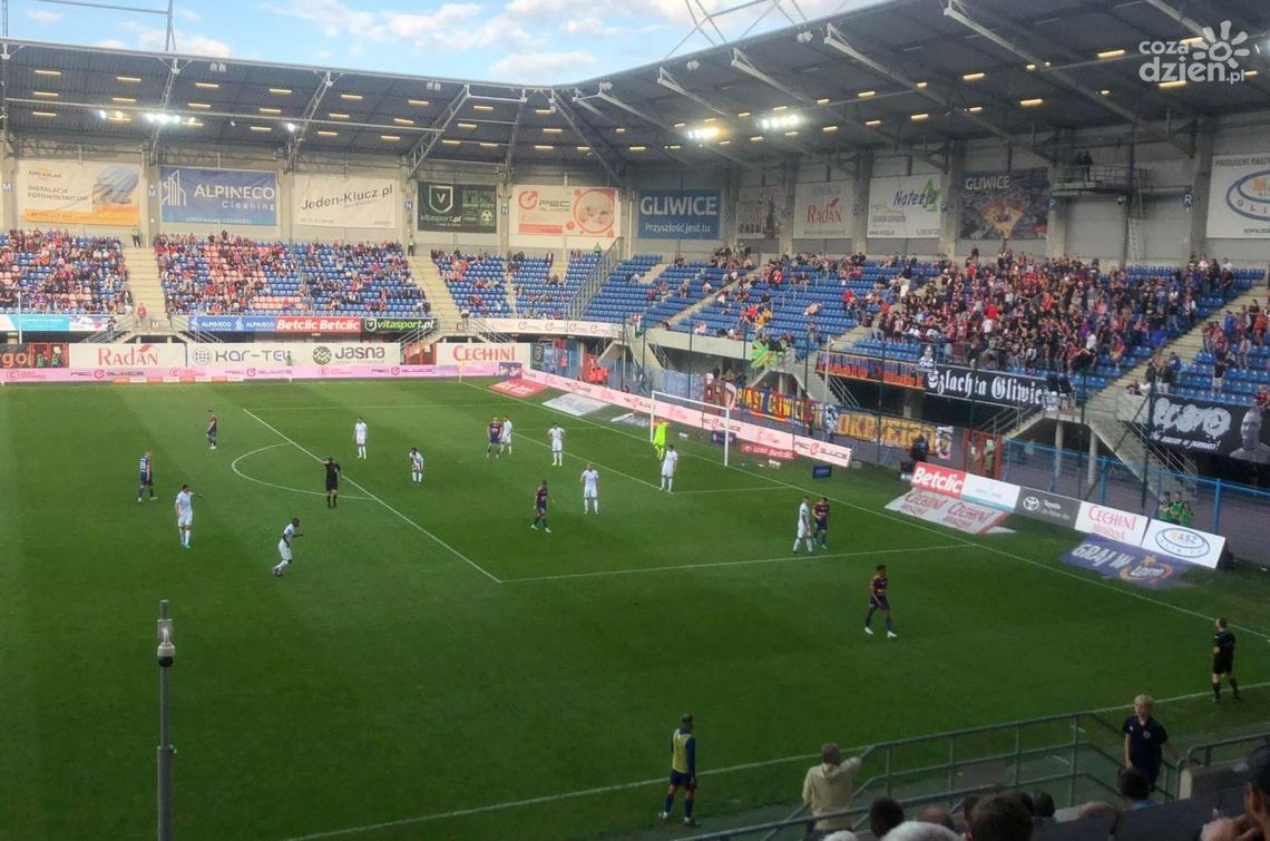 Radomiak Radom zremisował z Piastem w Gliwicach tracąc gola w ostatniej akcji meczu!