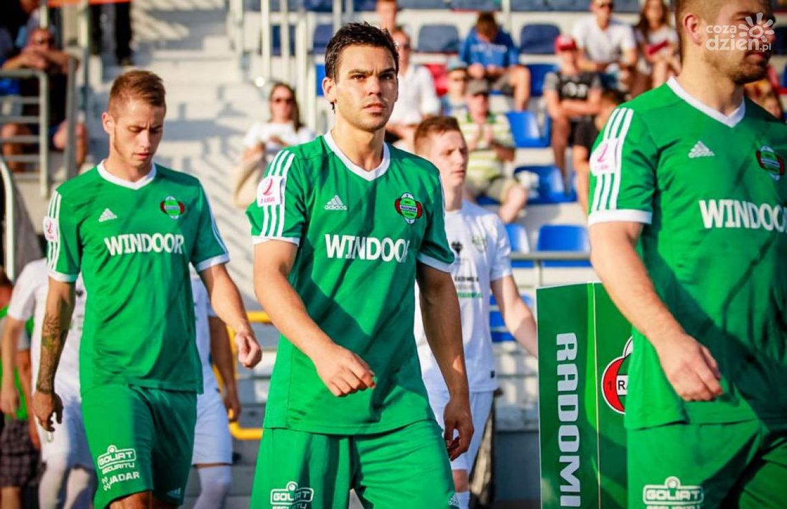 Radomiak w drodze po czwarte zwycięstwo! „Zieloni” zagrają w Legionowie