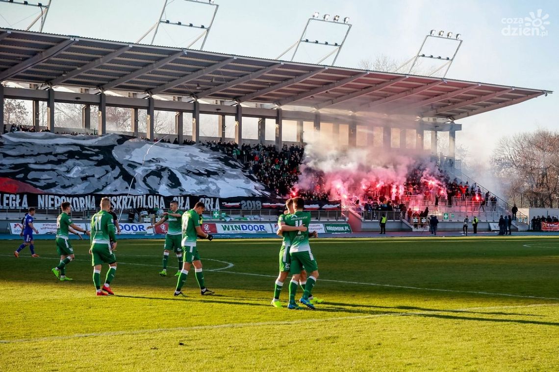 Radomiak zremisował i zrównał się z liderem
