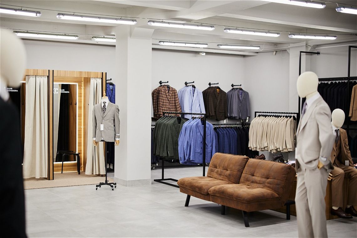 Radomianie pokochają ten sklep. Największy salon z garniturami męskimi w Radomiu już otwarty!