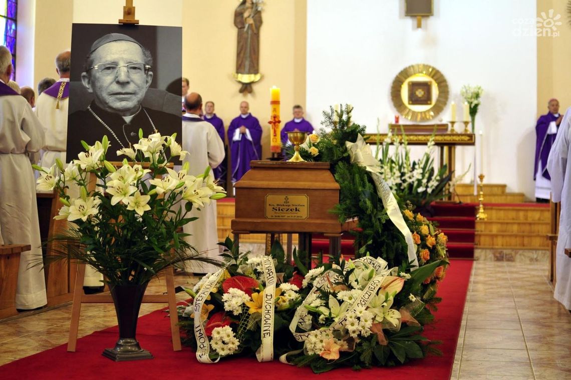 Radomianie żegnają biskupa