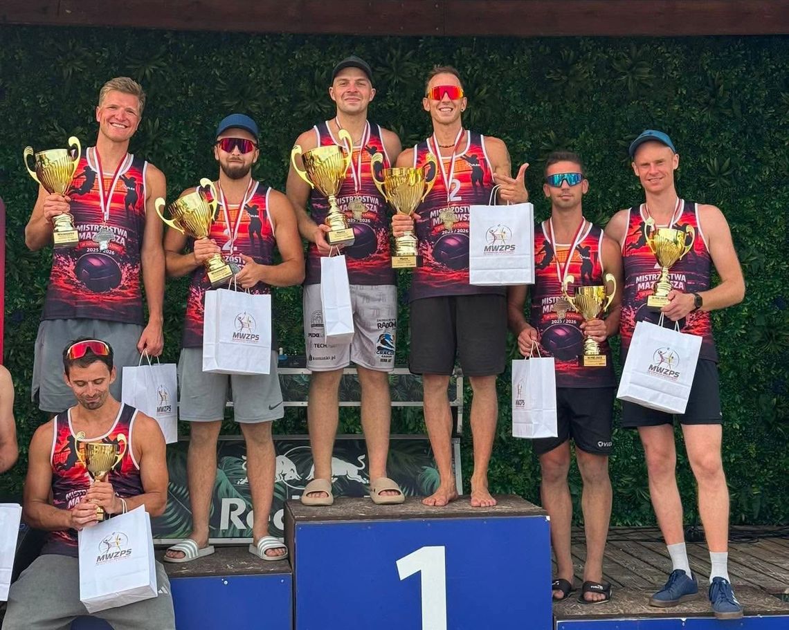 Radomianin Bartosz Sławiński mistrzem Mazowsza w siatkówce plażowej