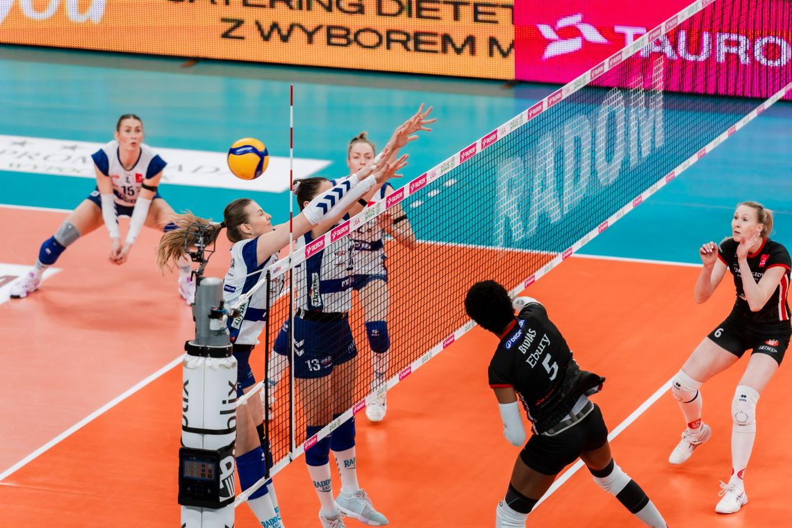 Pięć setów przy Struga. Moya Radomka Radom przegrała po tie-breaku z ŁKS-em Commerceconem Łódź