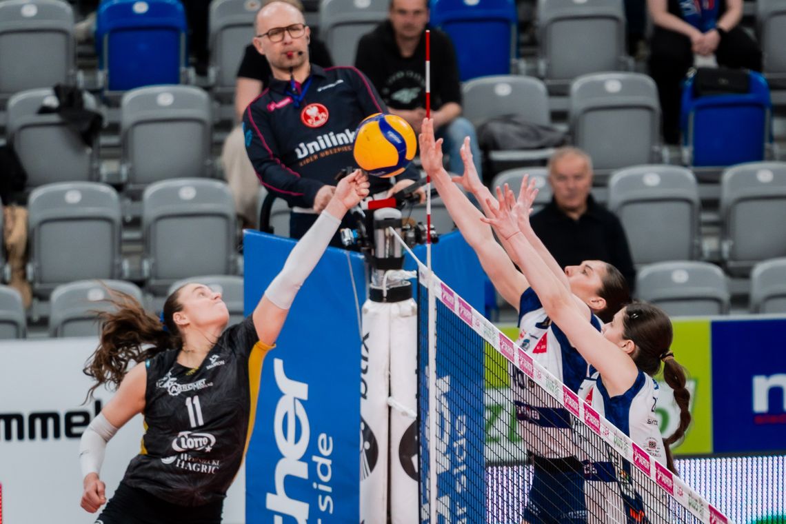 Radomka rozczarowała w pierwszym meczu o 9. miejsce i przegrała 0:3 z Sokołem & Hagric. Gałkowska i Dąbrowska kończą karierę