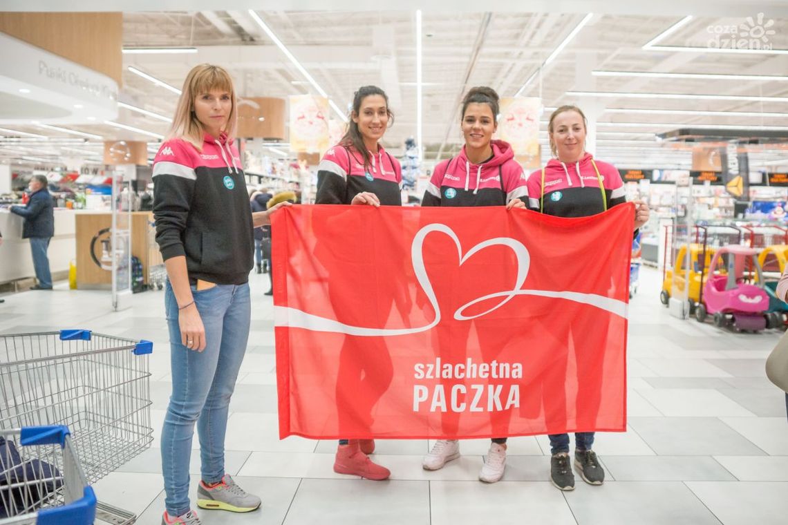 Radomka wspiera Szlachetną Paczkę Radomka wspiera Szlachetną Paczkę