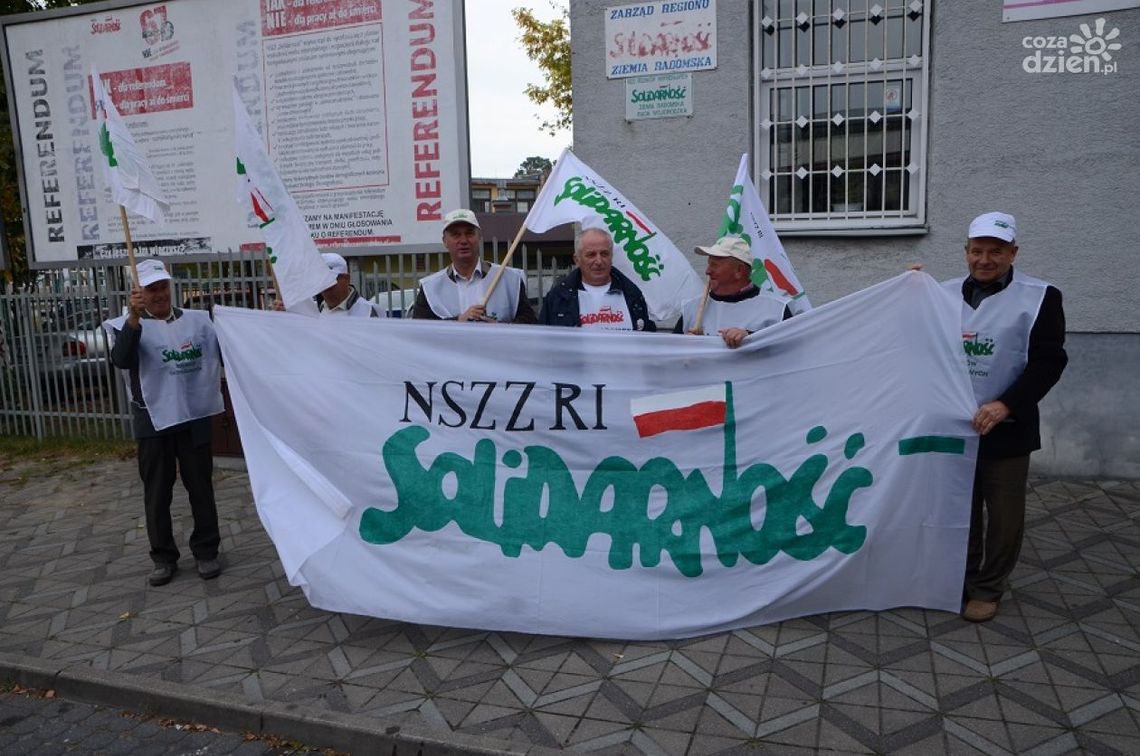 Radomscy związkowcy protestują w stolicy