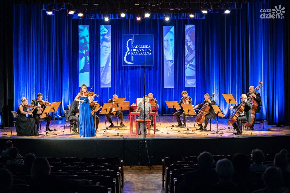 Radomska Orkiestra Kameralna na walentynki Radomska Orkiestra Kameralna na walentynki