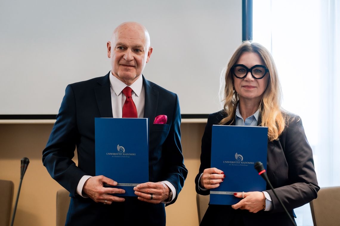 Radomski uniwersytet łączy siły ze spółką Skarbu Państwa. Nowe możliwości dla studentów Radomski uniwersytet łączy siły ze spółką Skarbu Państwa. Nowe możliwości dla studentów