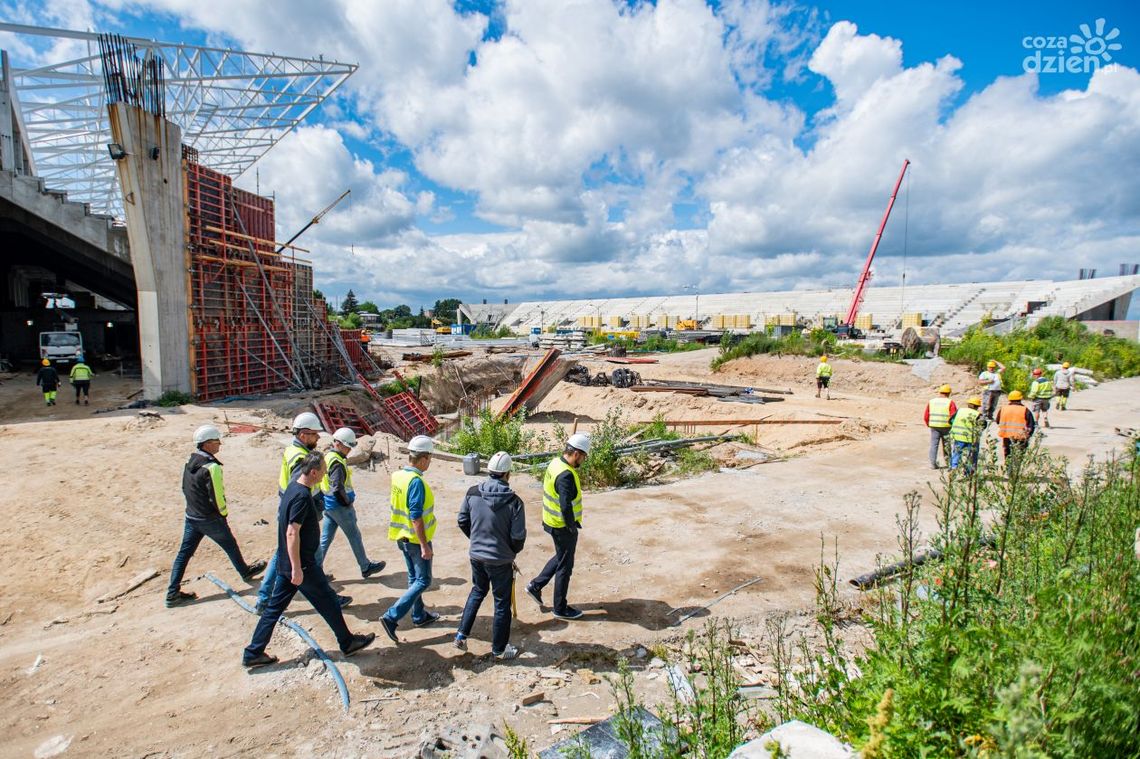 Radomskie Centrum Sportu: Stadion do końca grudnia. Termin bez zmian Radomskie Centrum Sportu: Stadion do końca grudnia. Termin bez zmian