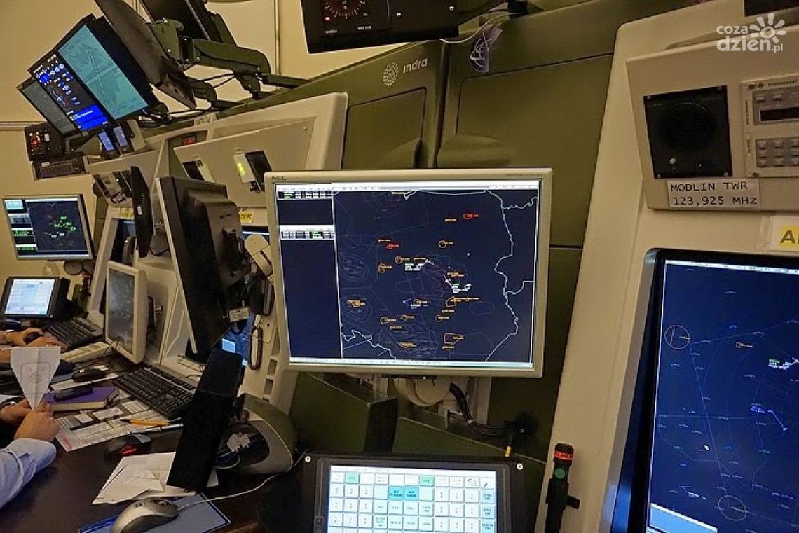 Radomskie niebo będzie pod nadzorem kontrolerów.