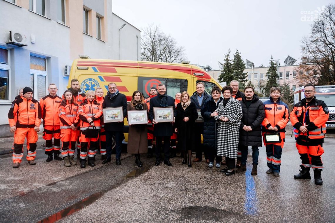Radomskie pogotowie ma dwie nowe karetki