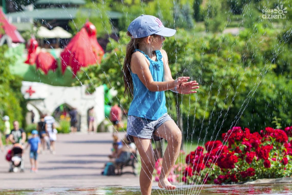 Radosny Taniec Wróżek Smużek Radosny Taniec Wróżek Smużek