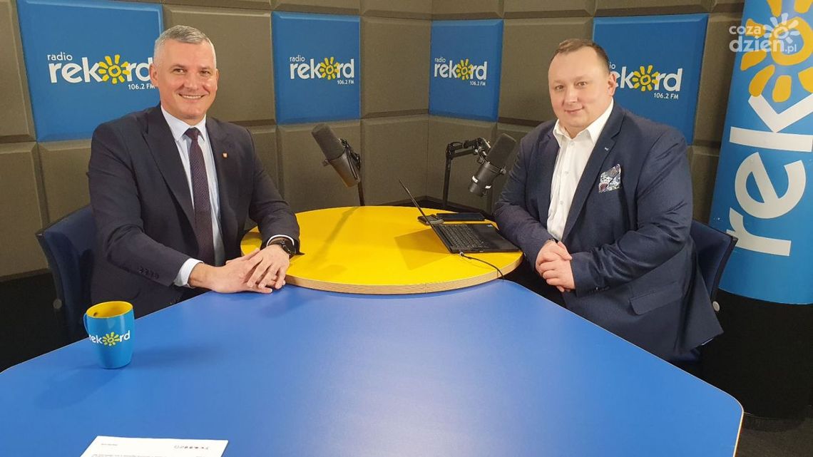 Rafał Rajkowski: Trzeba odłożyć wszystkie krajowe spory polityczne Rafał Rajkowski: Trzeba odłożyć wszystkie krajowe spory polityczne