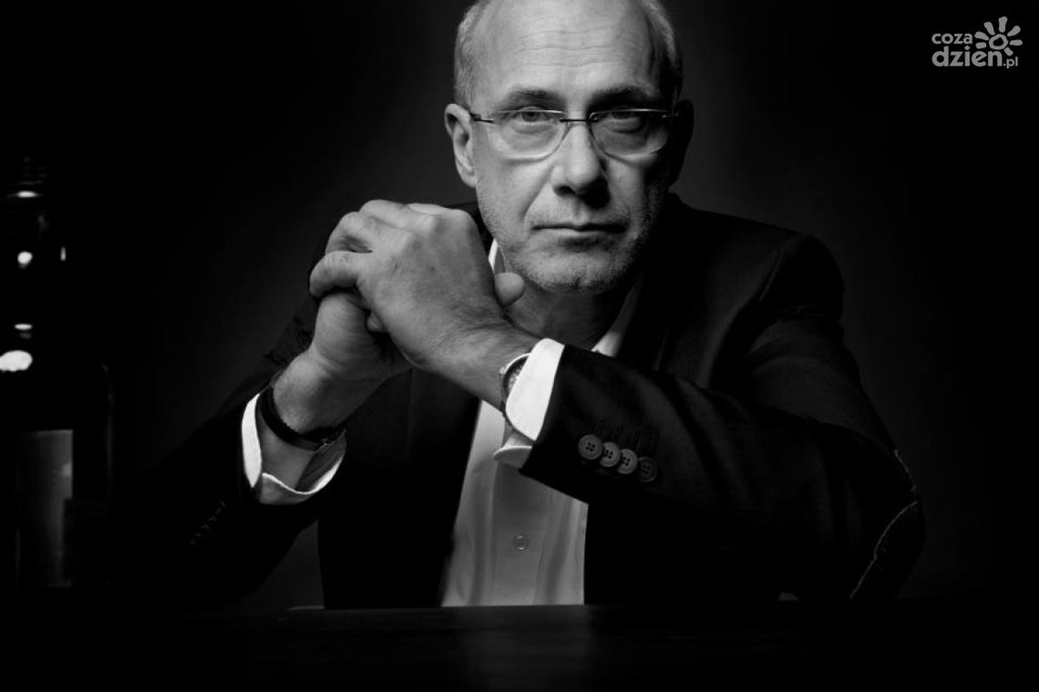 Recital Piotra Machalicy: "Koncert na 25-lecie... bynajmniej"