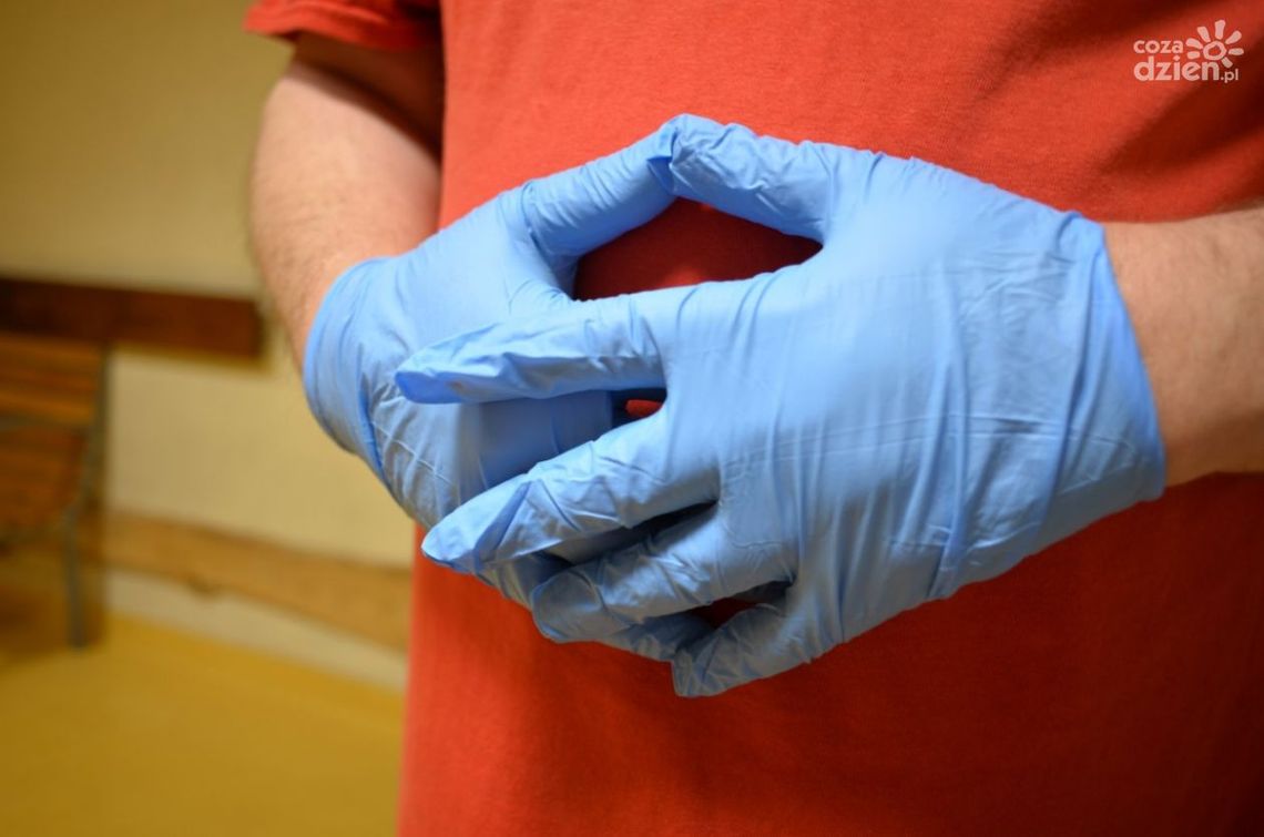 Rękawice nitrylowe – kto powinien kupić oraz jakie wybrać? Rękawice nitrylowe – kto powinien kupić oraz jakie wybrać?