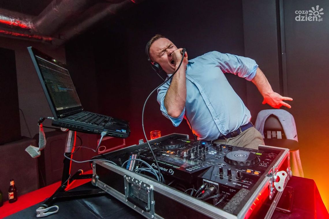 Rekordowa Domówka - w każdy piątek o 21