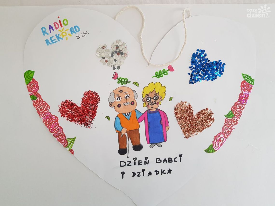 Rekordowe laurki z okazji Dnia Babci i Dziadka Rekordowe laurki z okazji Dnia Babci i Dziadka