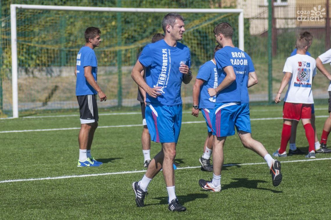 Remis Broni w Ostrowcu Remis Broni w Ostrowcu