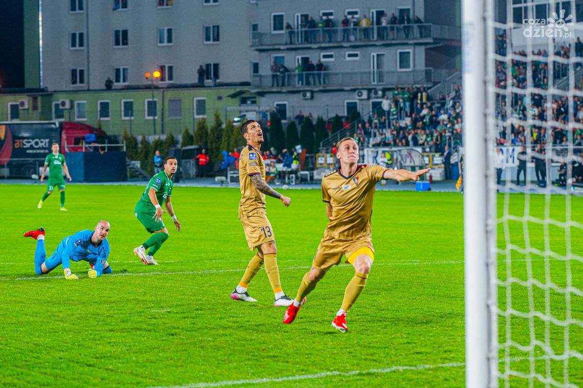 Remis Radomiaka po otwartym i stojącym na wysokim poziomie meczu z Pogonią