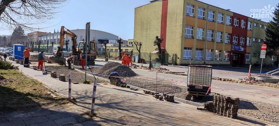 Remont ważnego skrzyżowania w Białobrzegach