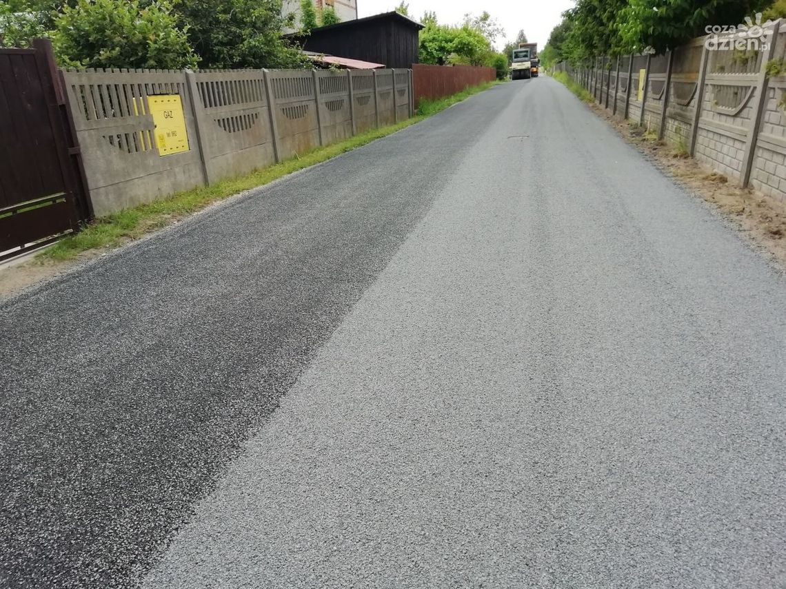 Remontują drogi na terenie gminy Jedlnia-Letnisko