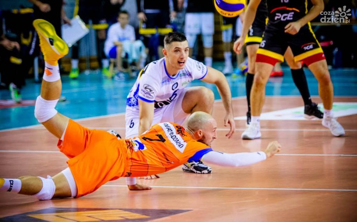 Resovia zbyt silna dla Wojskowych Resovia zbyt silna dla Wojskowych