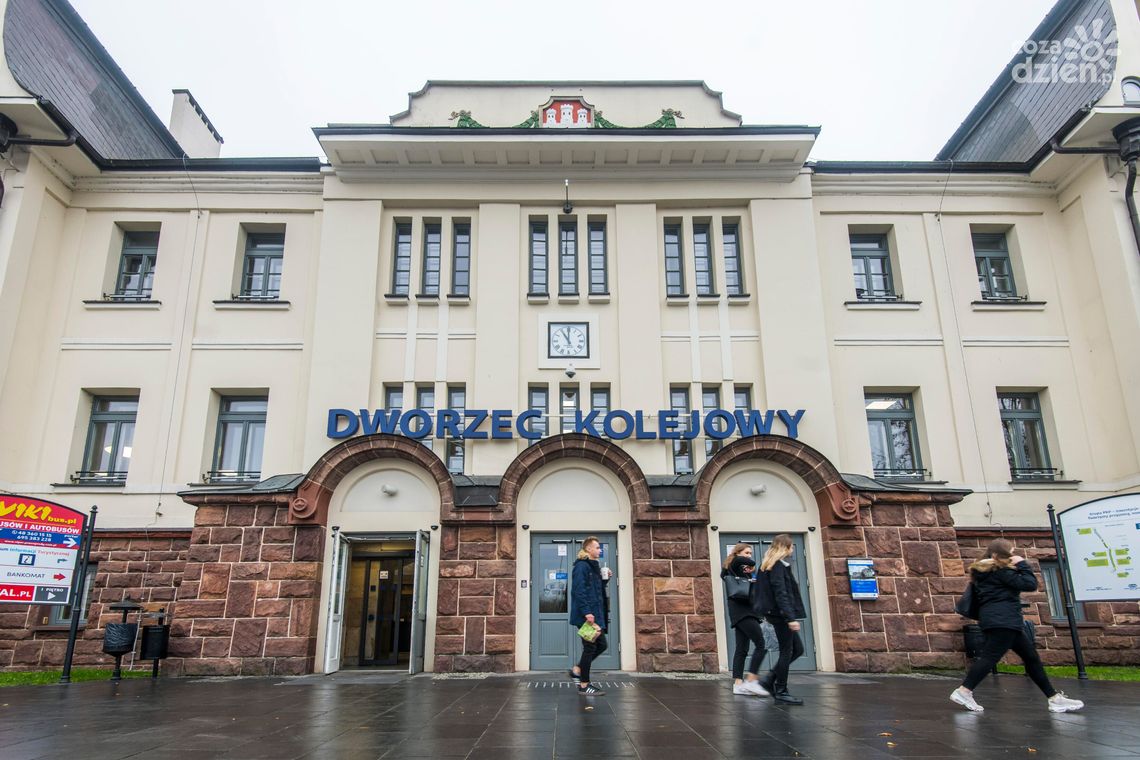 Rewolucja w przejazdach kolejowych z Radomia do Łodzi. Startują dwie nowe pary połączeń dziennie!