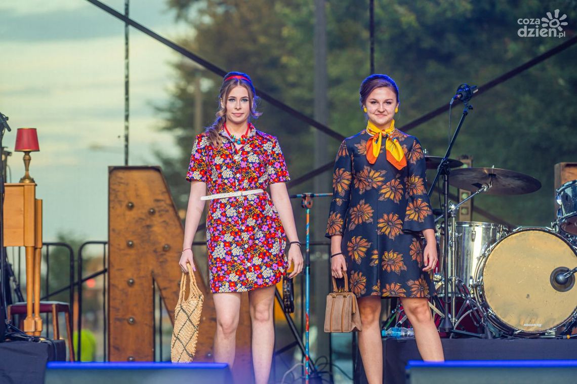 Rock and roll i odważne lata 60. w Resursie