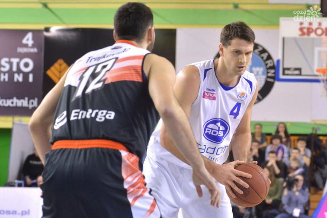 Rosa bliżej podium TBL!