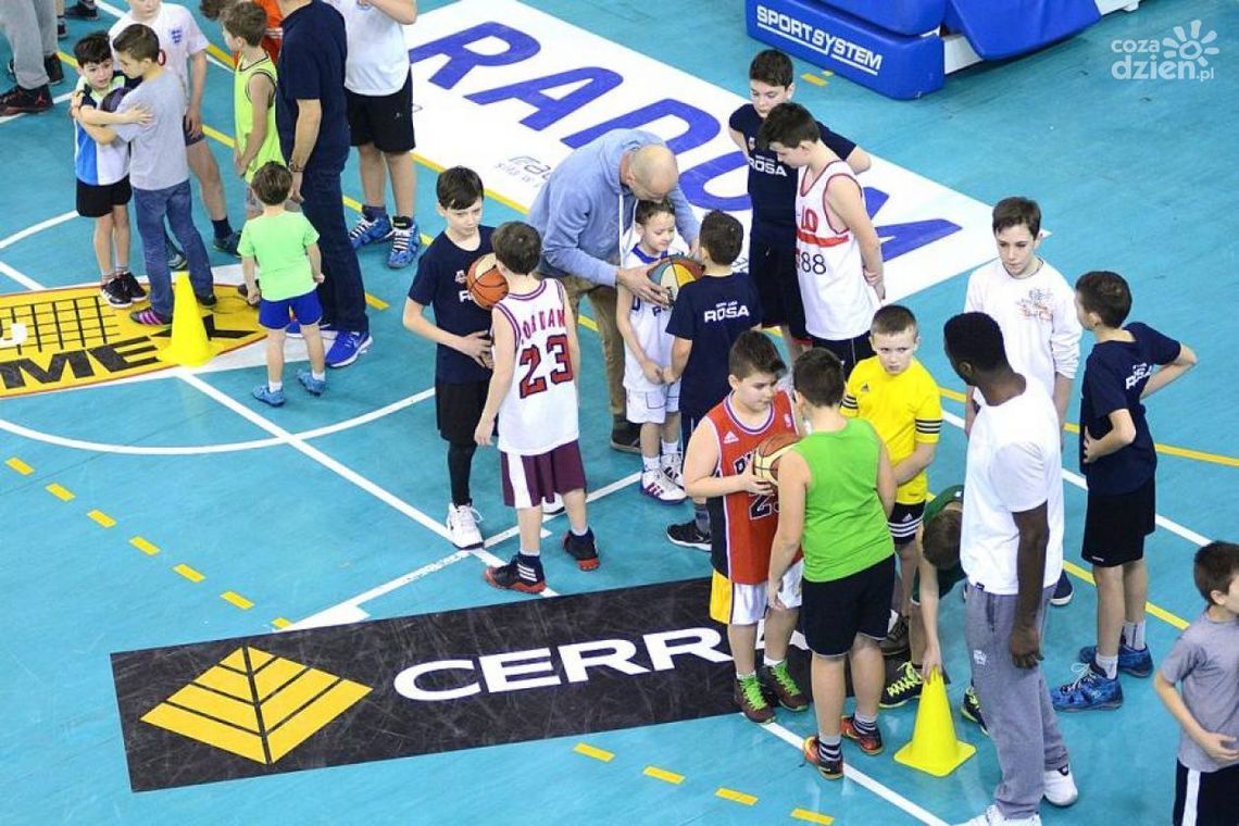 ROSA dzieciom - spotkania z koszykówką!