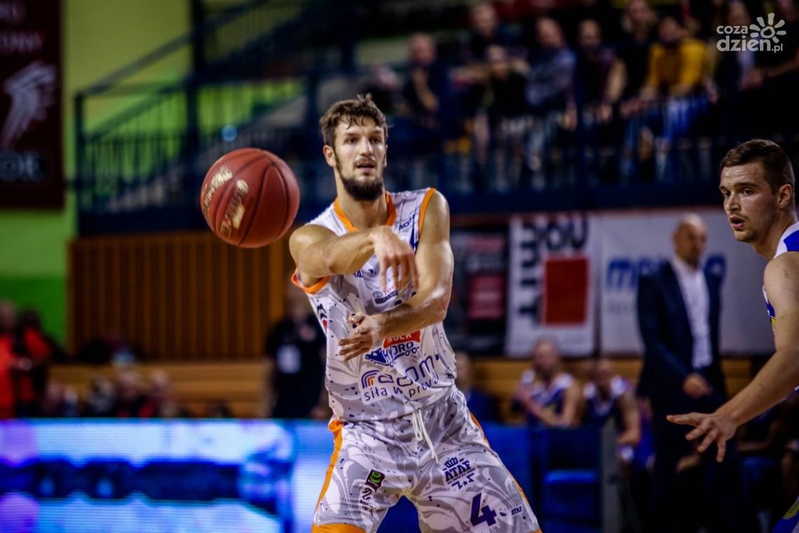 ROSA kontra nieobliczalny beniaminek ROSA kontra nieobliczalny beniaminek