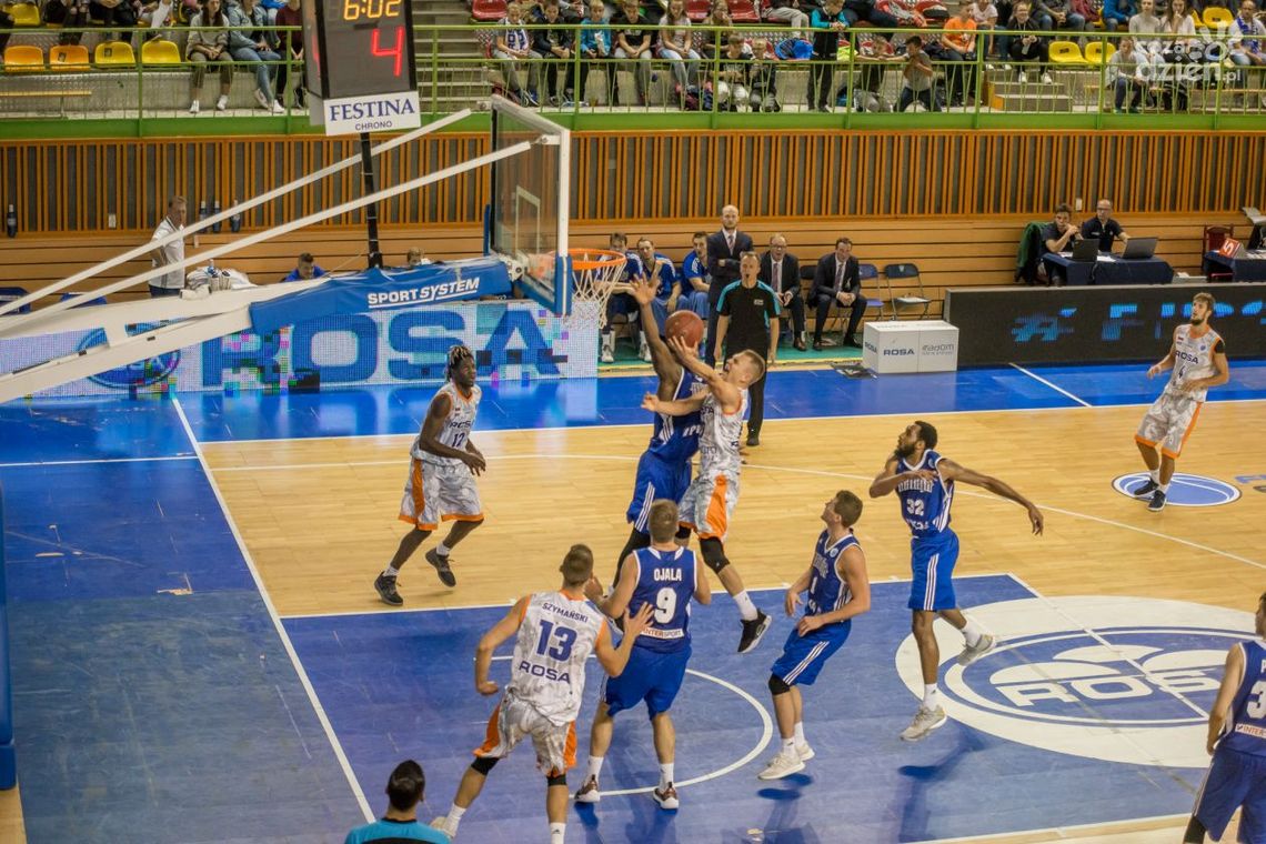 ROSA Radom przegrała z Legią ROSA Radom przegrała z Legią