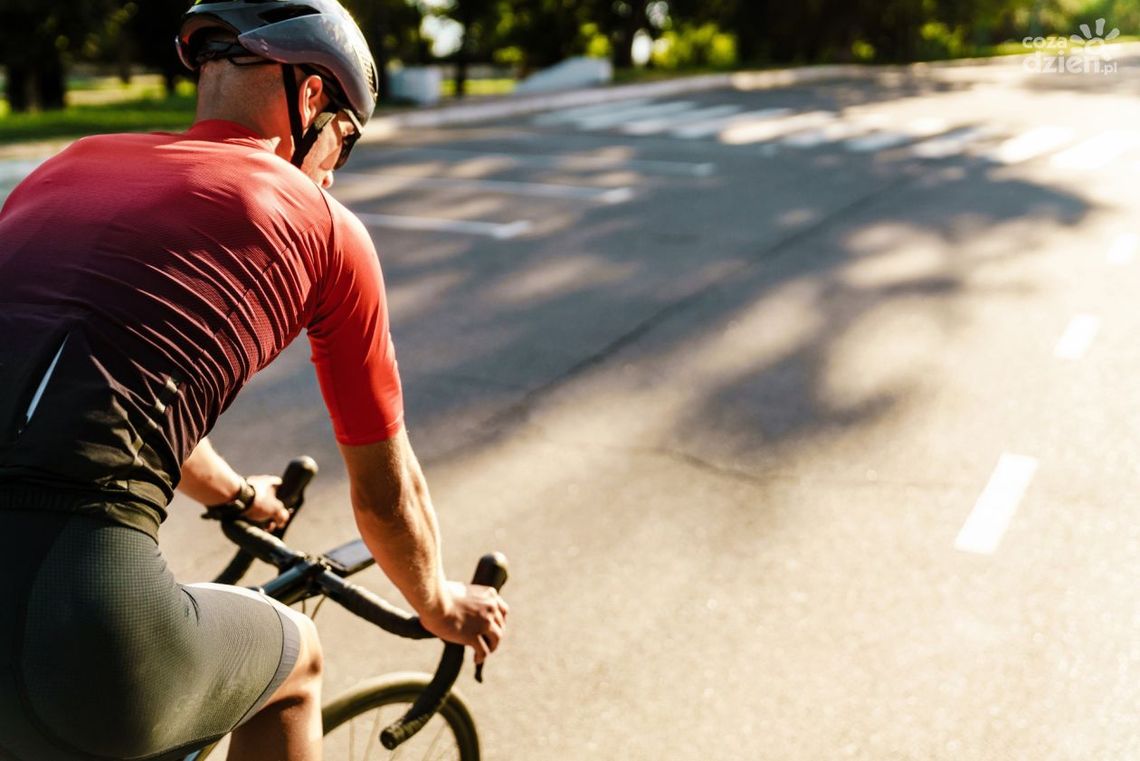 Rower szosowy - idealny wybór dla entuzjastów długich przejażdżek