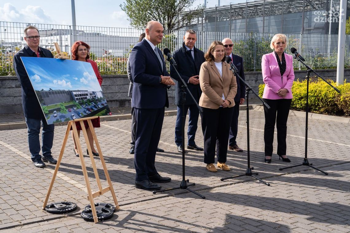 Rozbudowa serwerowni to szansa na pracę dla młodych Rozbudowa serwerowni to szansa na pracę dla młodych
