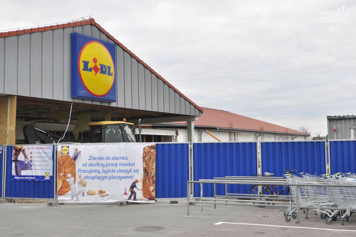 Rozbudują dwa Lidle w Radomiu. Powstaje piekarnia Rozbudują dwa Lidle w Radomiu. Powstaje piekarnia