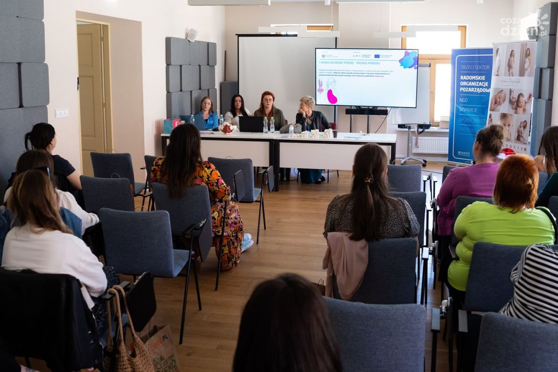 Rozmawiały o ciąży, porodzie i połogu w Kamienicy Deskurów