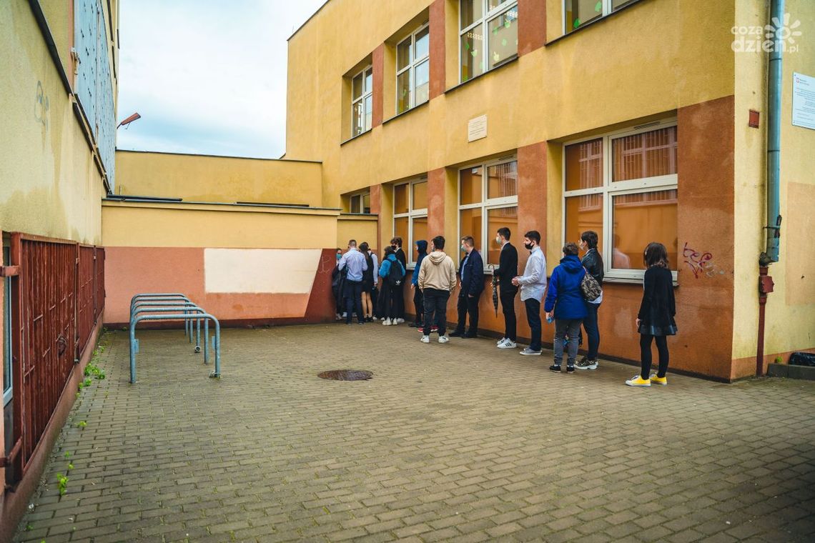 Rozpoczęły się egzaminy ósmoklasisty 