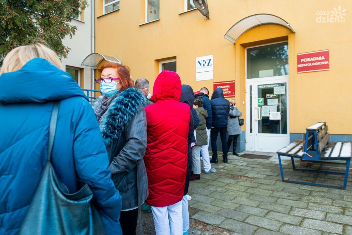 RSS. Zaszczepiło się już 2/3 personelu