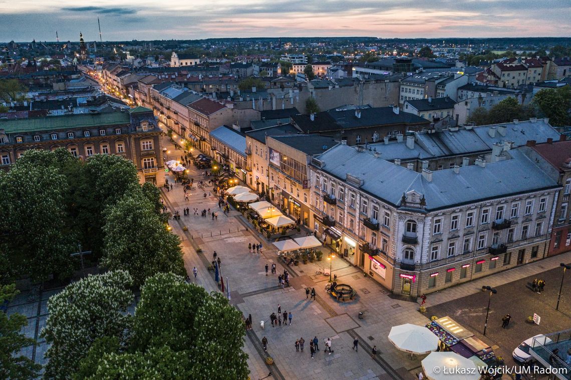 Ruszają konsultacje w sprawie propozycji ograniczenia nocnej sprzedaży alkoholu