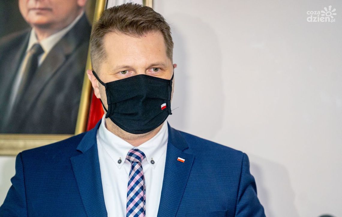 Ruszają przesiewowe testy dla nauczycieli