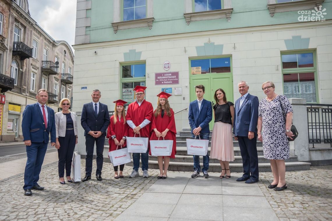 Ruszają stypendia marszałka dla najzdolniejszej młodzieży Ruszają stypendia marszałka dla najzdolniejszej młodzieży