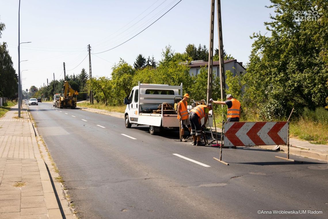Ruszyły prace na ul. Starokrakowskiej. Będzie nowy asfalt