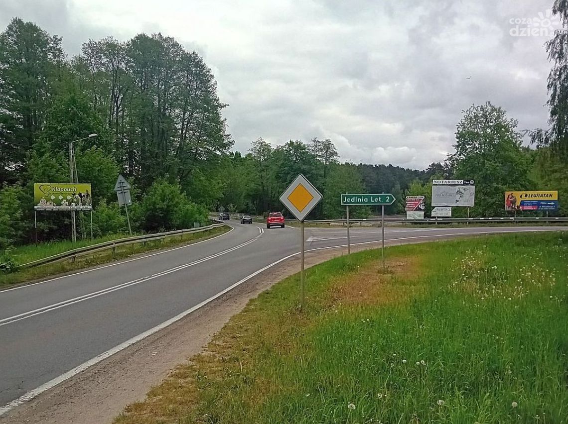 Ruszyły prace przy przebudowie drogi w Siczkach. Są duże korki i utrudnienia