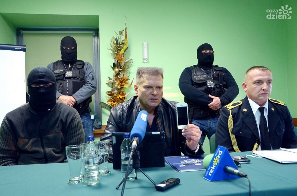 RUTKOWSKI I LICZNE KOCHANKI?