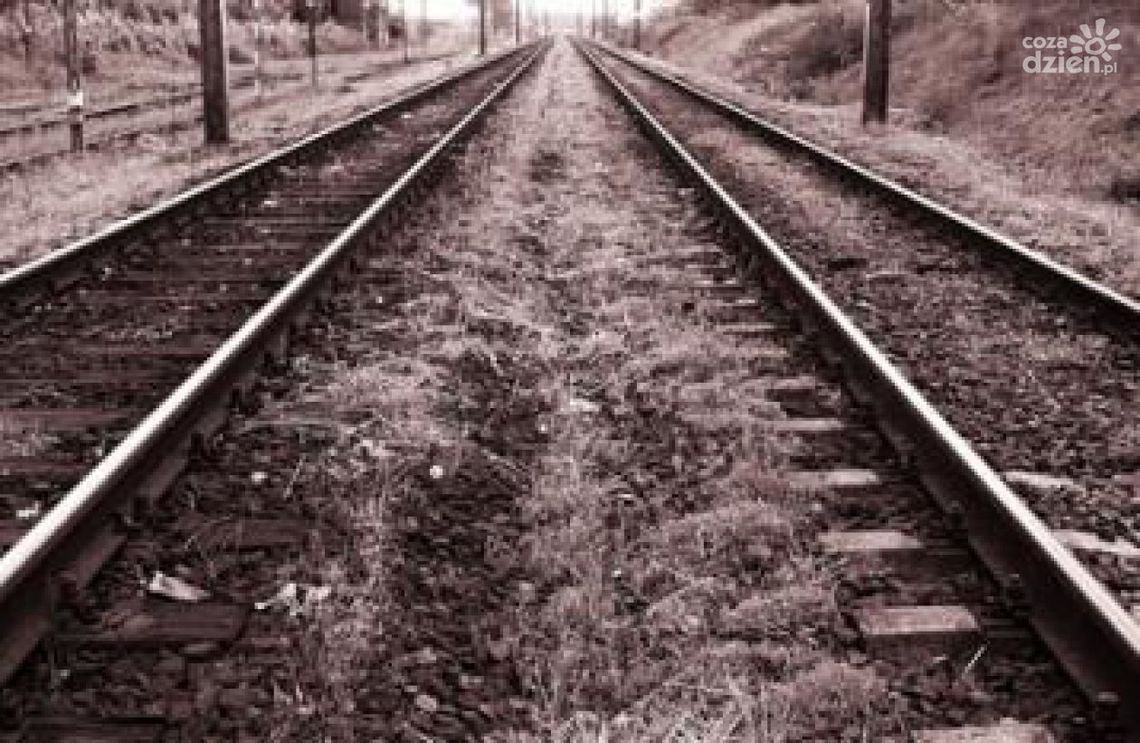 Rzucił się pod pociąg. Zginął na miejscu
