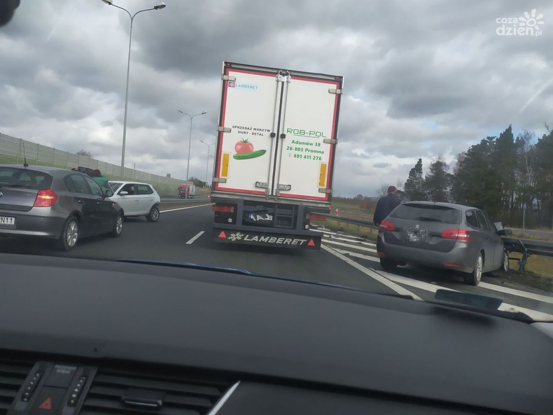 S7. Dwa samochody zderzyły się w Broniszewie S7. Dwa samochody zderzyły się w Broniszewie